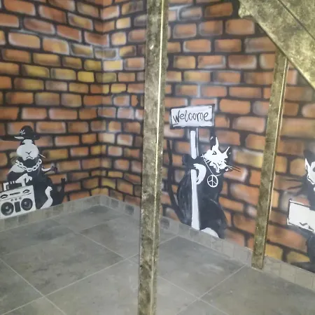 Хостел Graffiti Mega